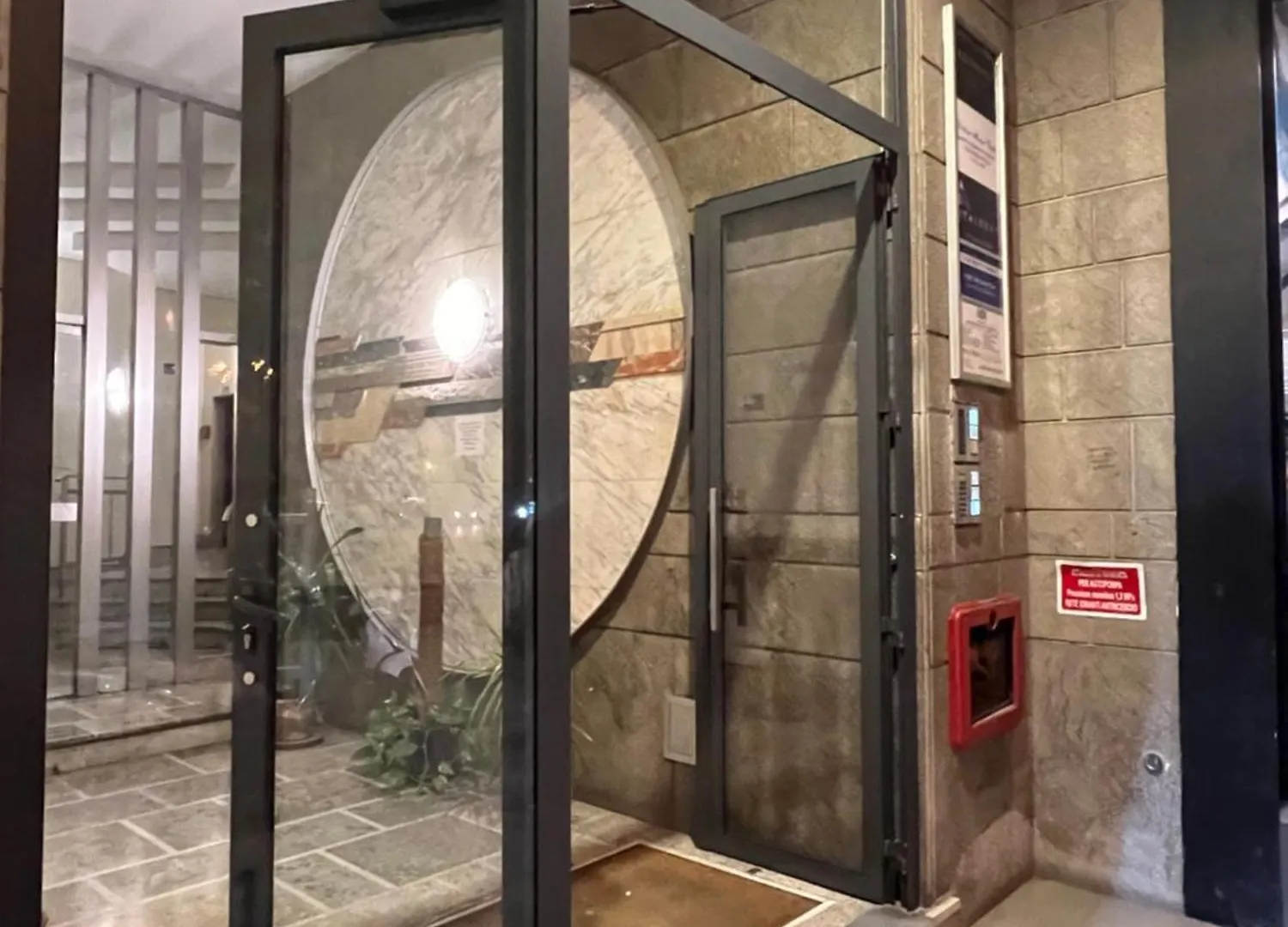 Cesare Rooms Palermo Bed & Breakfast